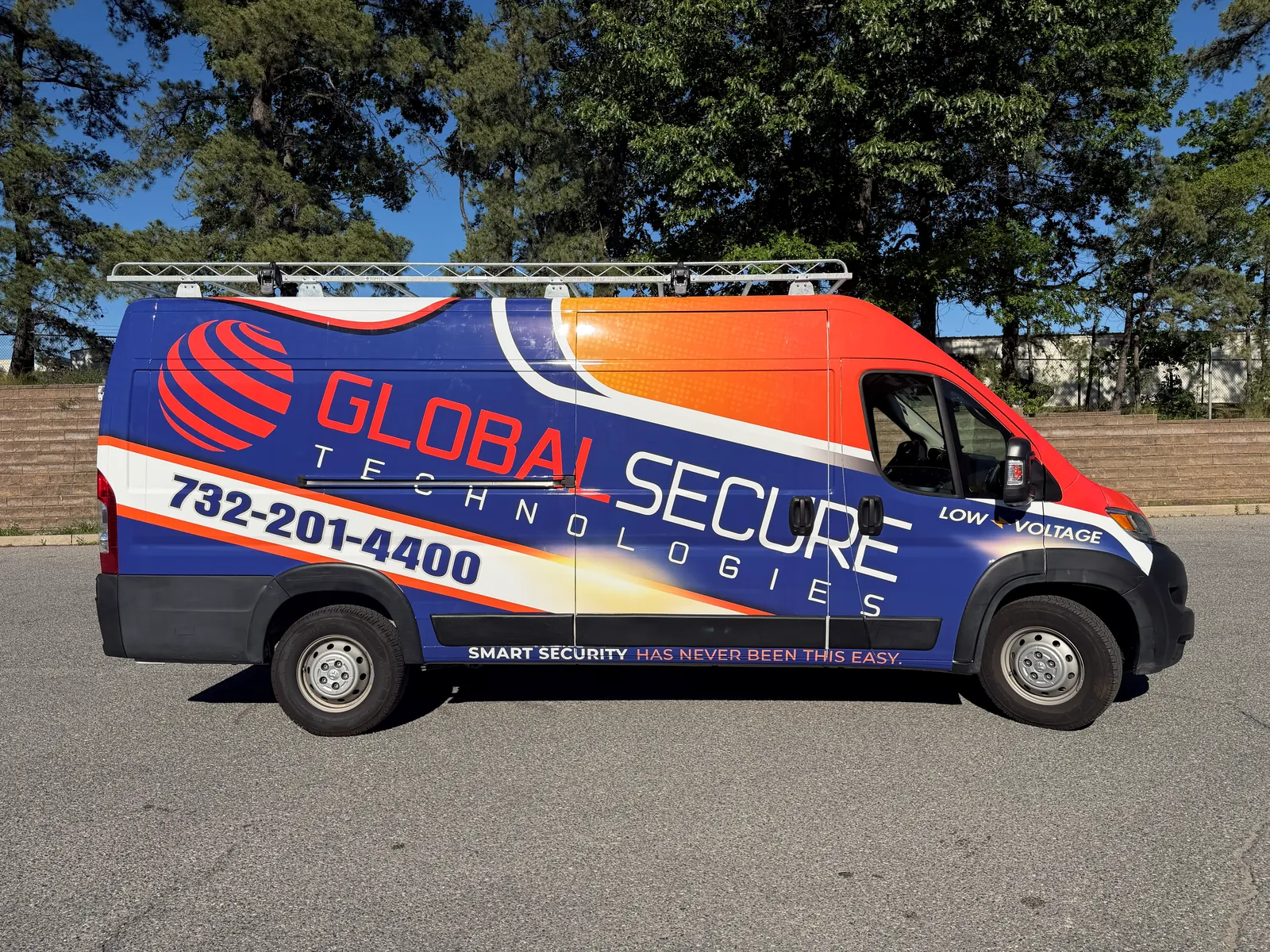 GLOBAL SECURE TECHNOLOGIES full wrap — passenger side