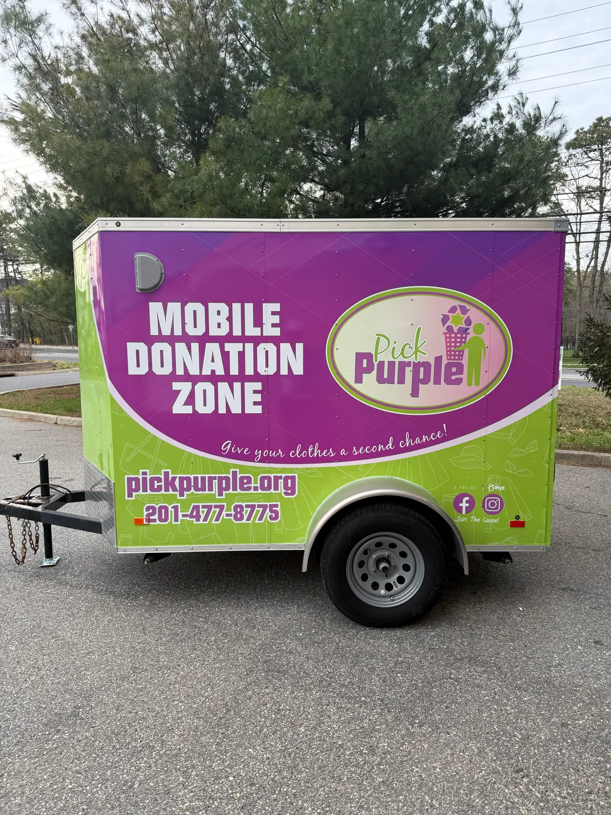 PICK PURPLE full wrap — curb side